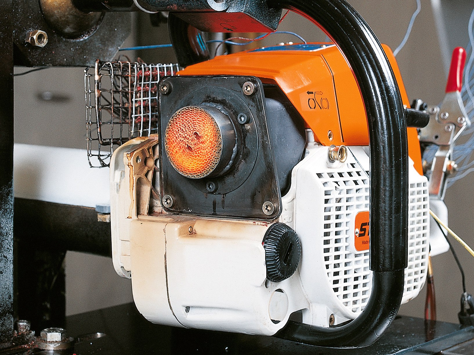 Glowing catalytic converter in testing.
