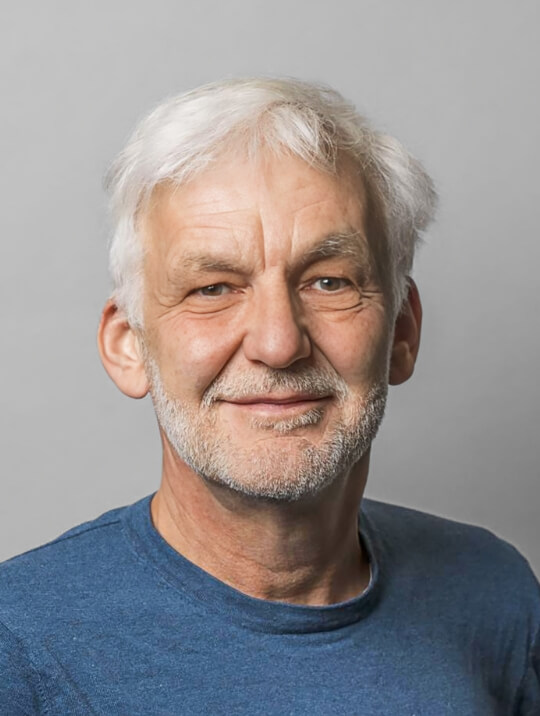 Portrait photo of Peter Endl.