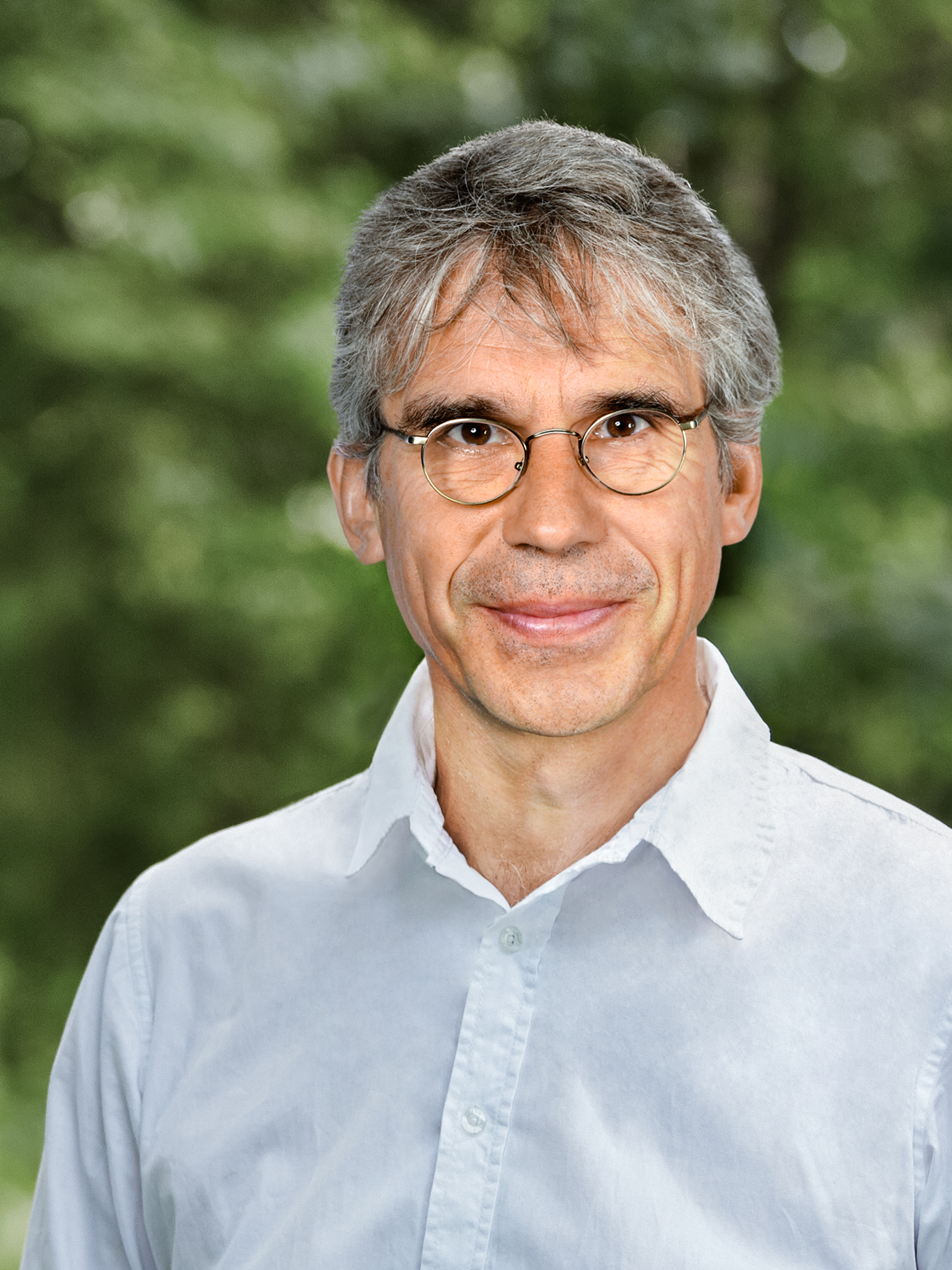 Portrait photo of Prof. Benno Pokorny.