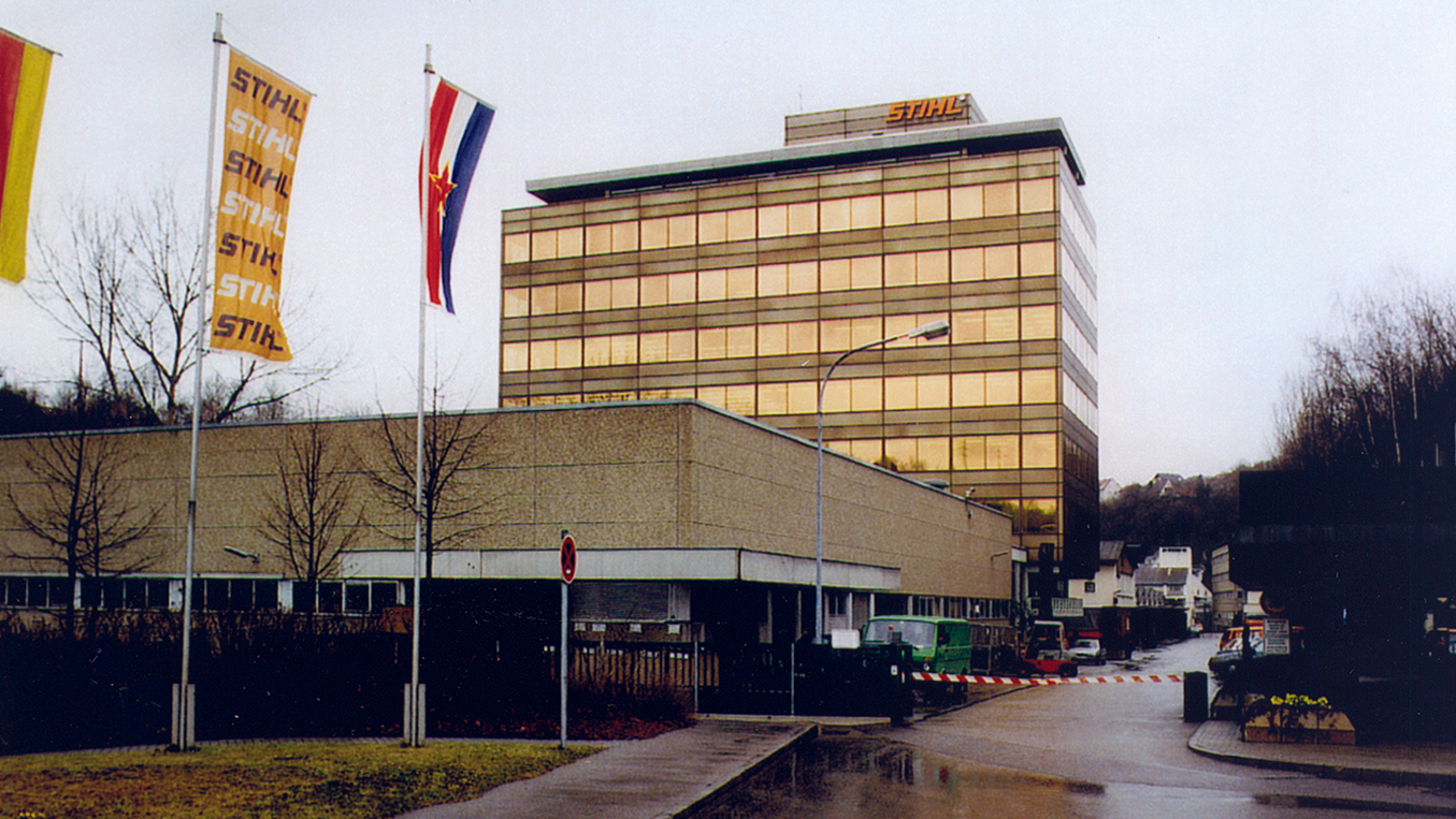 New administrative building near Plant 1 in 1970.